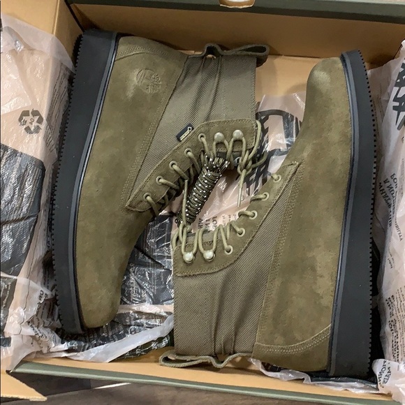 TIMBERLAND 6 IN PREMIUM VIBRAM WATERPROOF MID BOOT - Picture 9 of 16